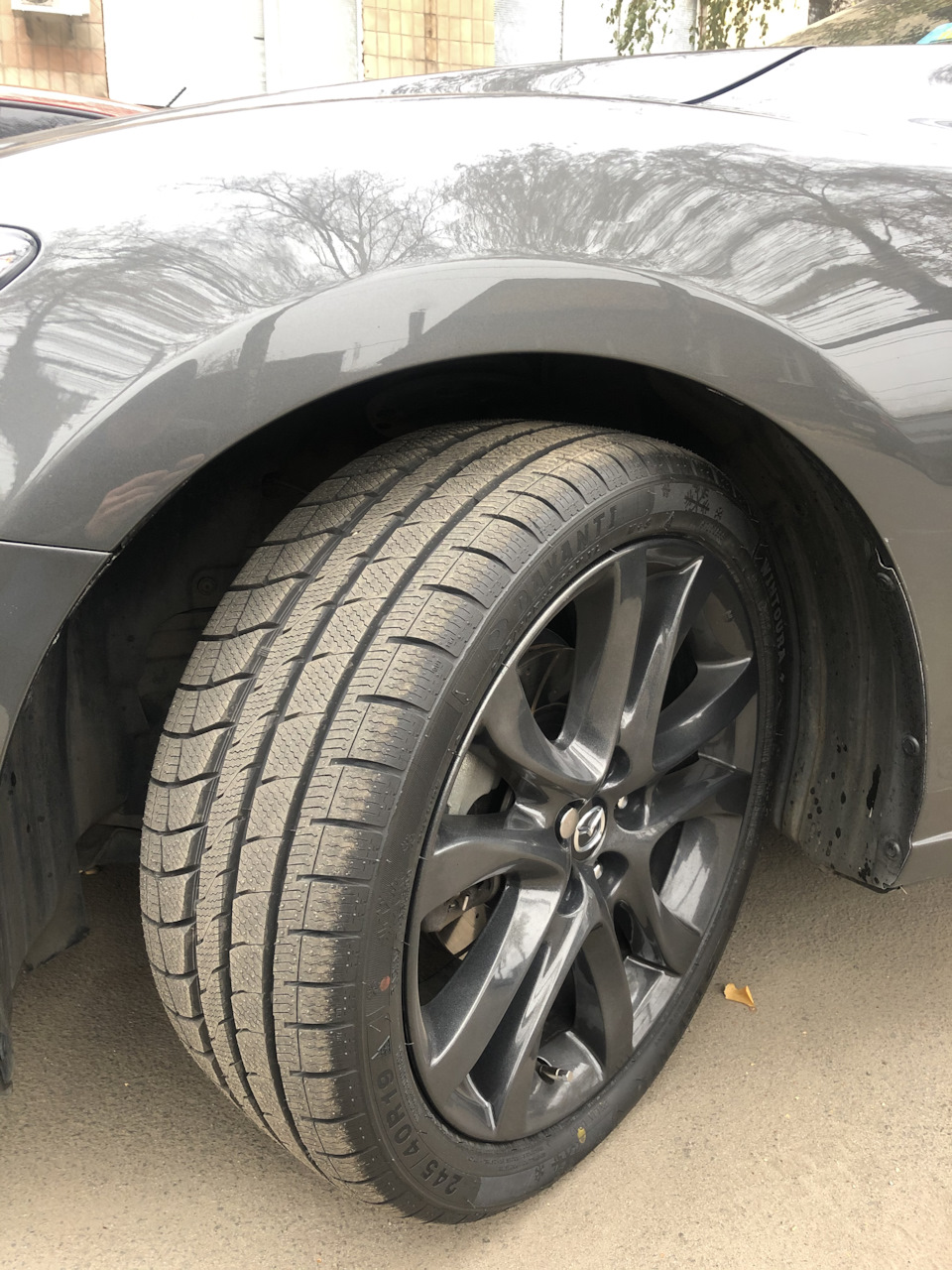 Зимова гума на Mazda 6 245/40 R19. Davanti Wintoura + 4