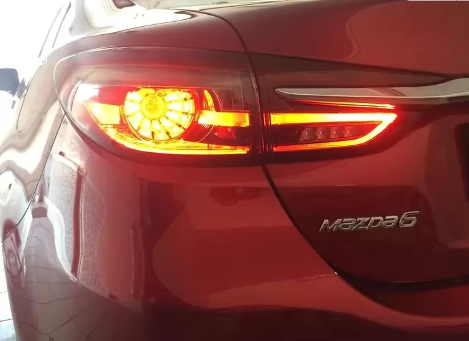 # 01 new Mazda 6 комплектація Топ або Signature. 4
