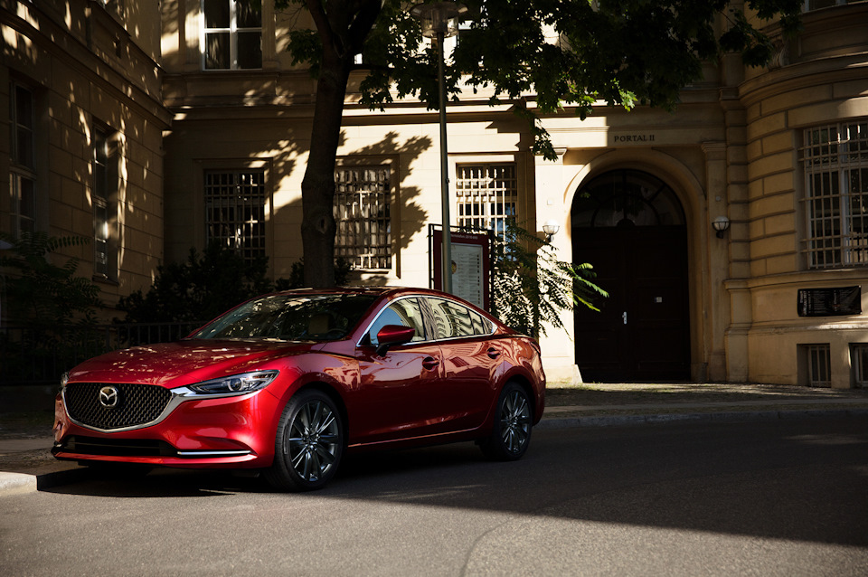 # 01 new Mazda 6 комплектація Топ або Signature. 1