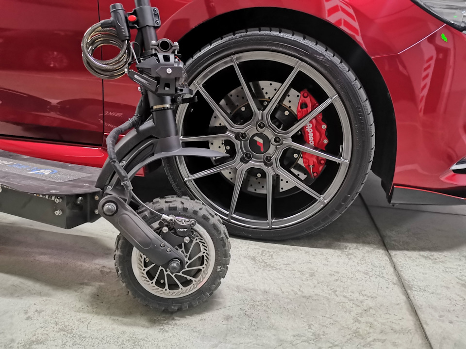 #41 M6 vs LikeBike Moto 4