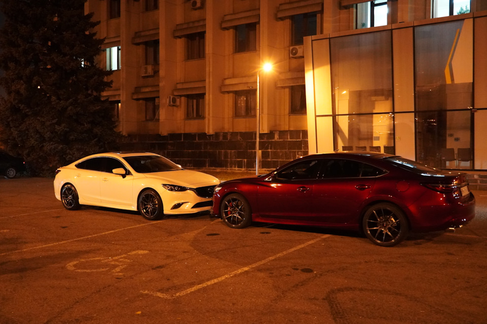 # 47 Red & White… 5
