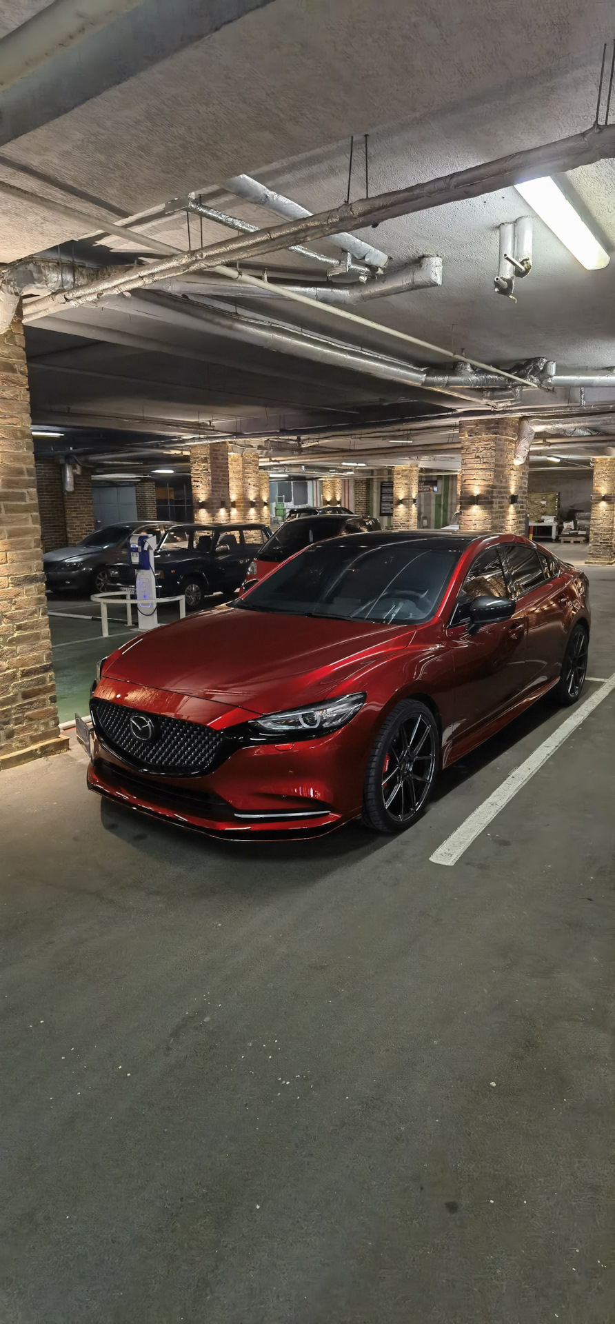 # 74 Black Roof - Black Tone Edition 2