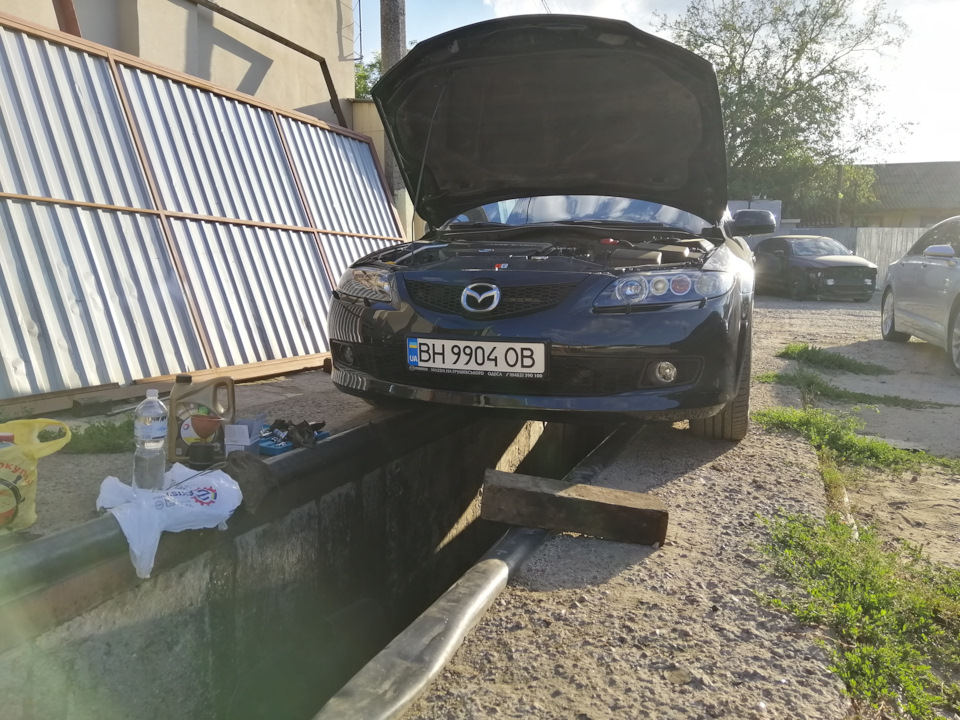 Чергова заміна мастила в двигуні, Total QUARTZ 9000 Future NFC 5W-30 4