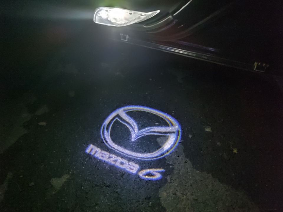 Підсвічування дверей Mazda 6 1