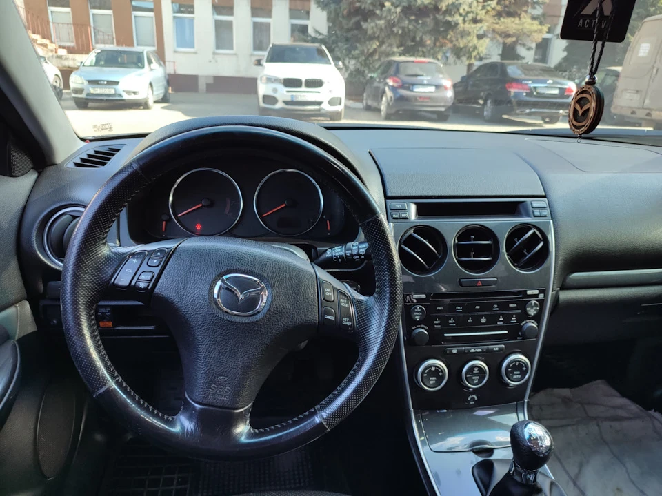 Приладова панель оптитрон MPS +ДО рестайл кільця. Органайзер Mazda в багажник. Декоративна накладка замка капота. Дрібниця