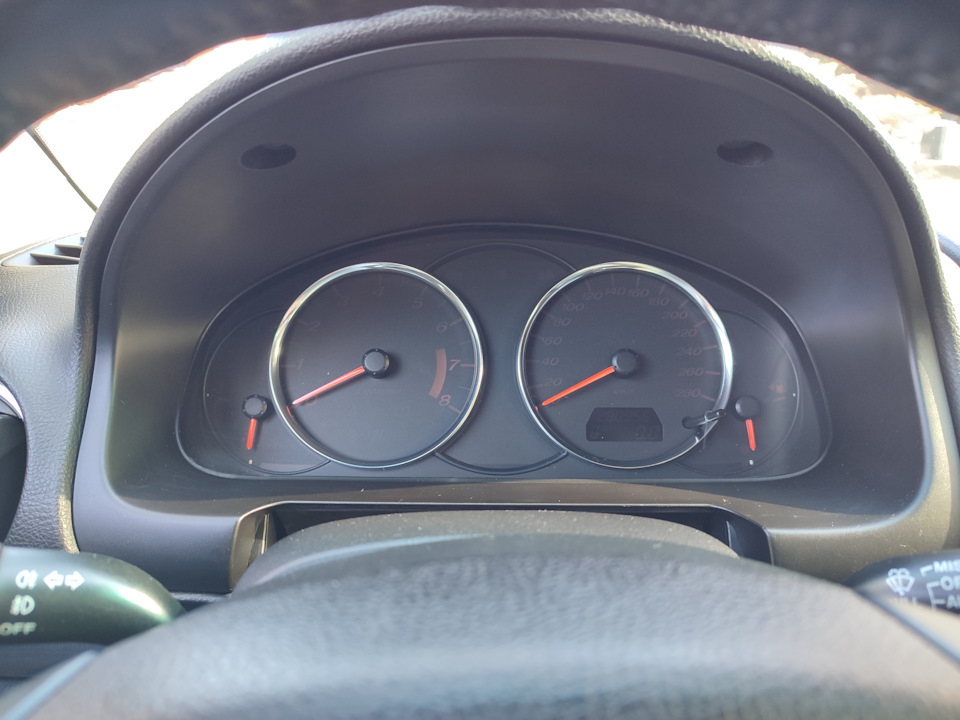 Приладова панель оптитрон MPS +ДО рестайл кільця. Органайзер Mazda в багажник. Декоративна накладка замка капота. Дрібниця 3