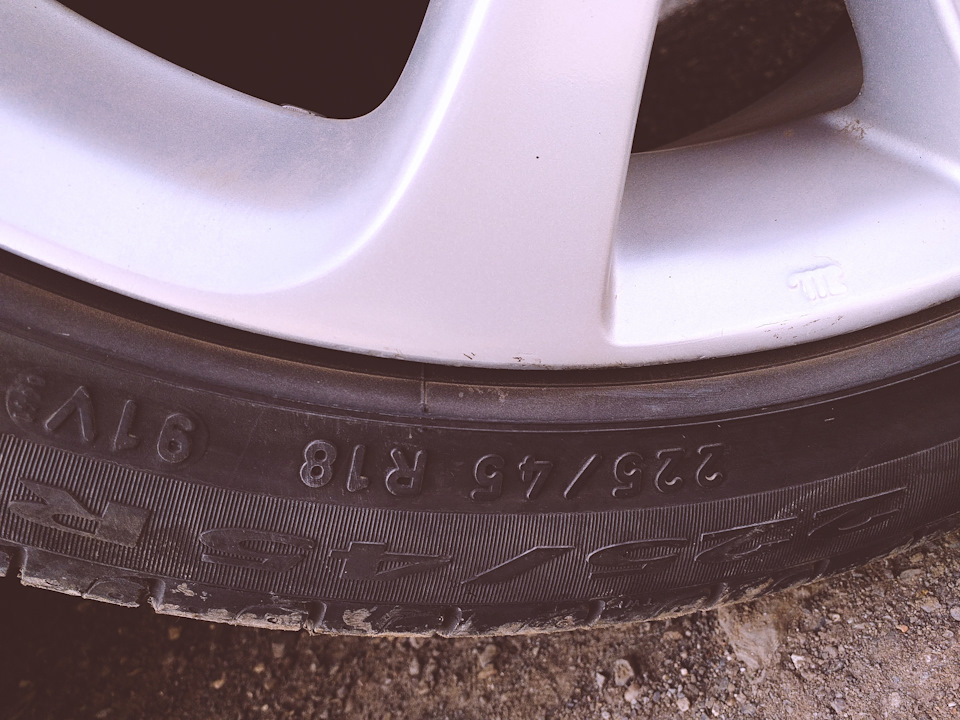 R18 і Pirelli Run Flat 225/45/18 4