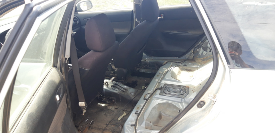 Чистка потолка і ковроліна 1
