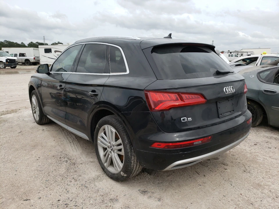 Купити Audi Q5