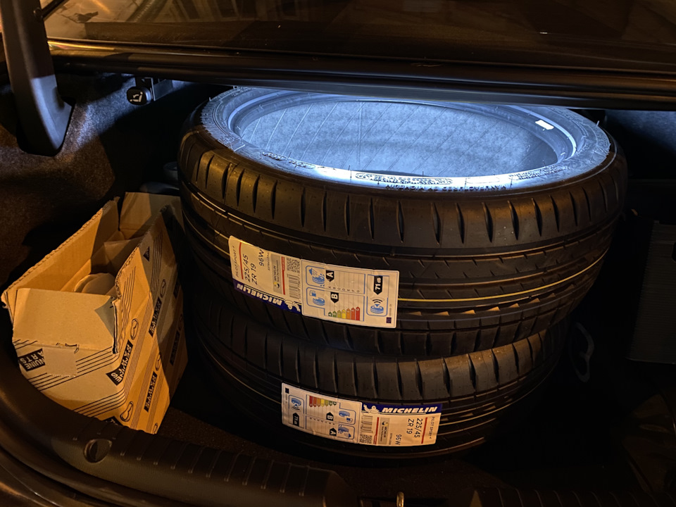 Резина Michelin Pilot Sport 4 2