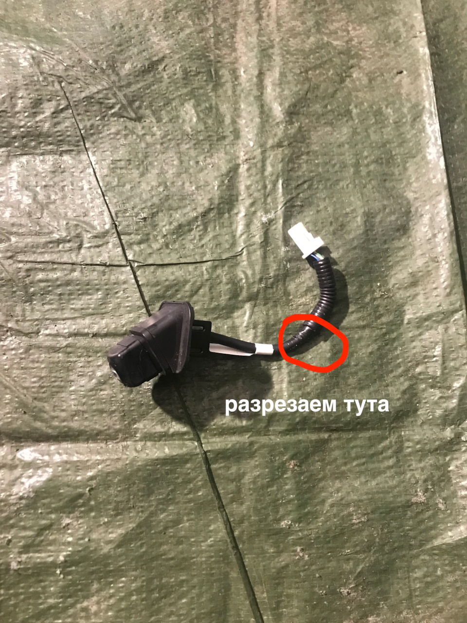 Установка китайської камери замість штатної + доукомплектування Teyes 1