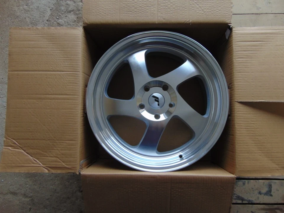 Japan Racing jr15 R18 J8.5 ET40 5x114.3