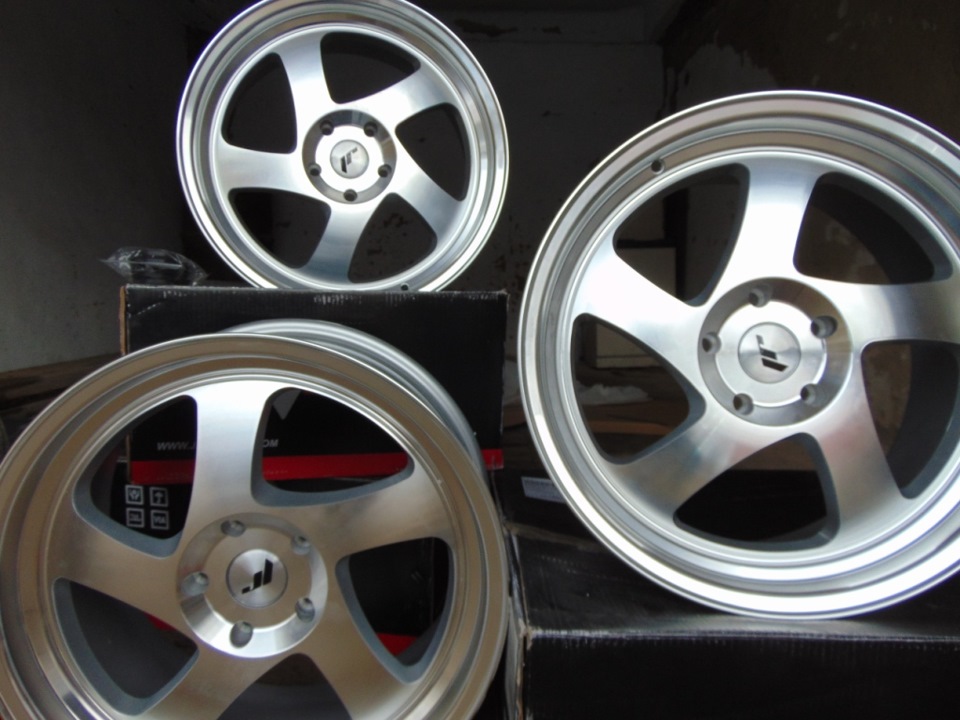 Japan Racing jr15 R18 J8.5 ET40 5x114.3 4