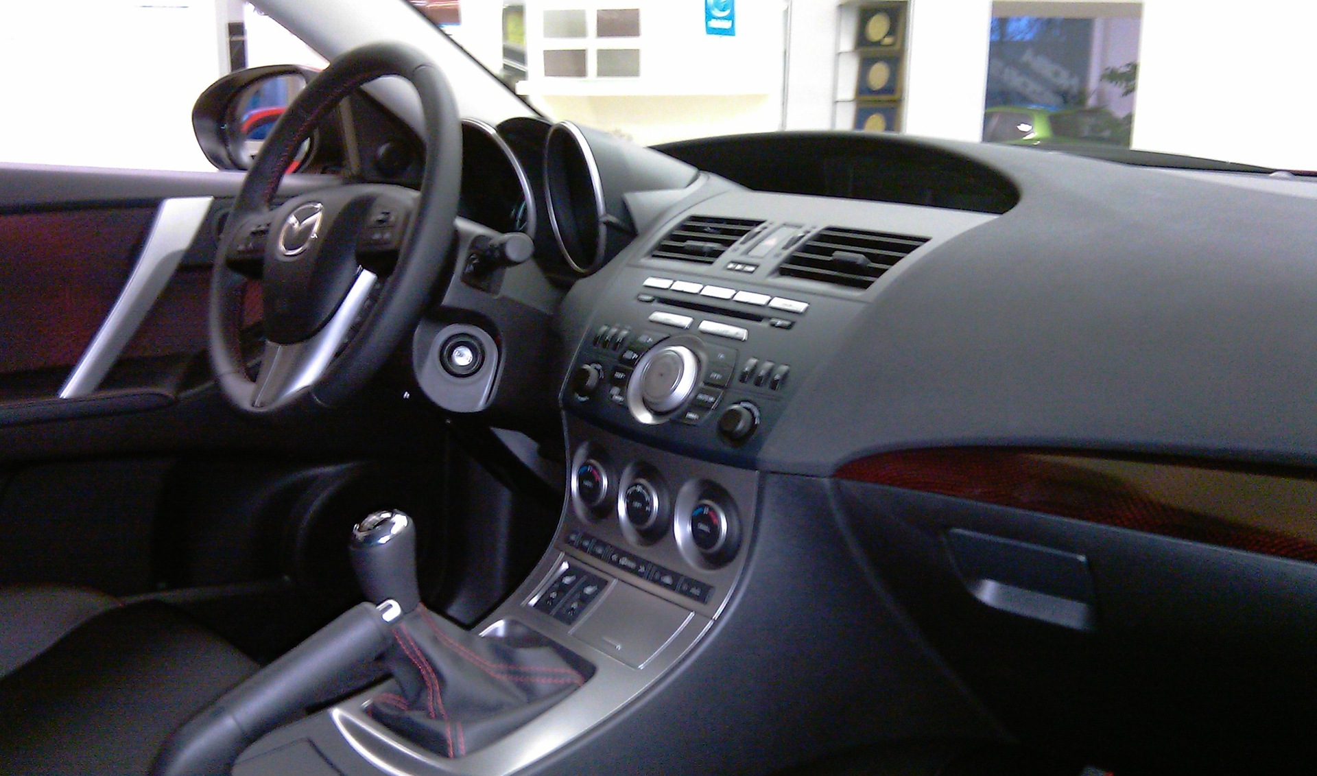 Нова Mazda 3 MPS 5