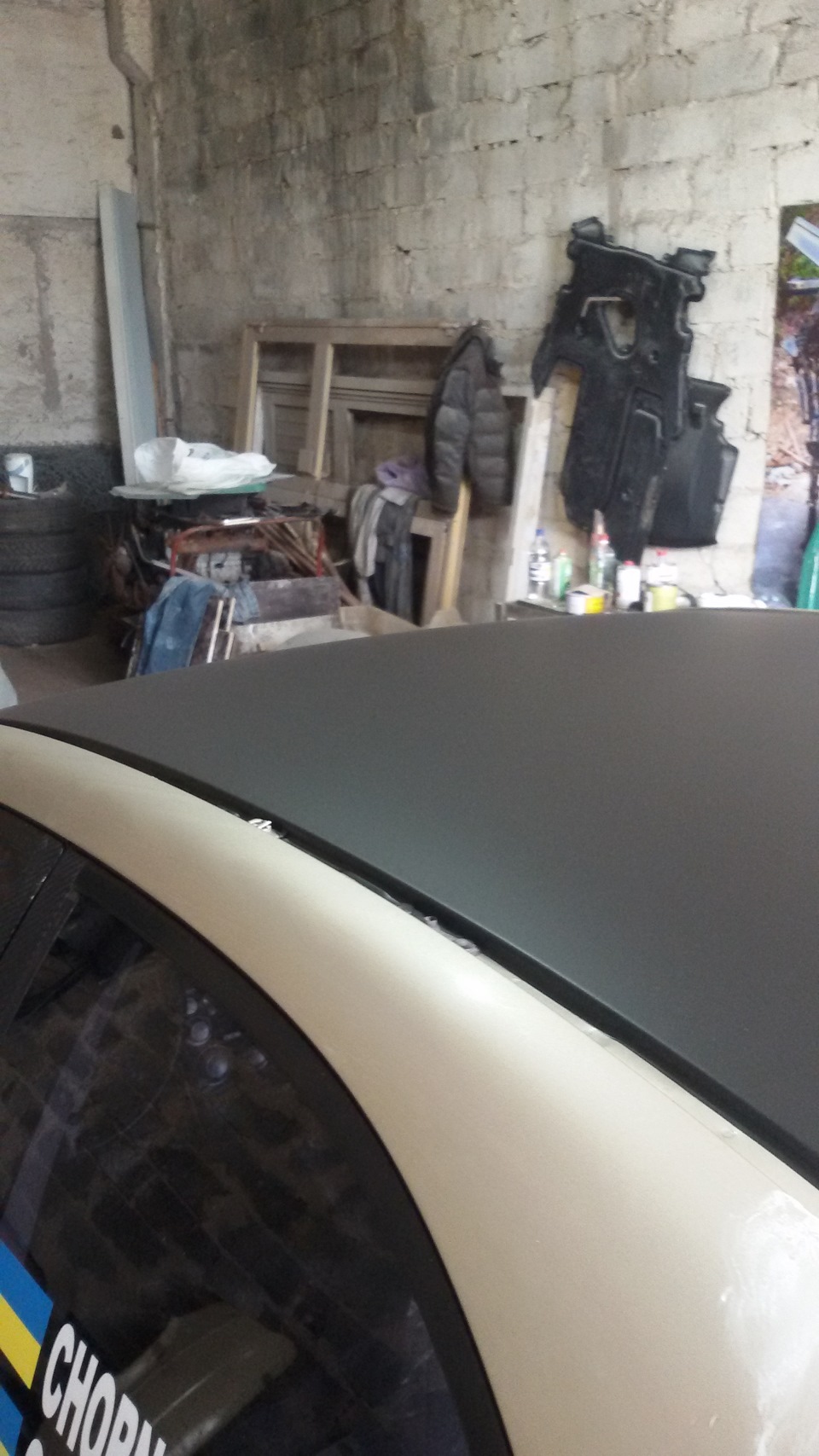Plasti Dip дах у чорний… 1