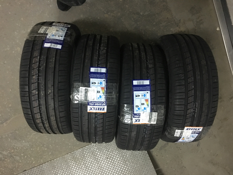Zeetex hp2000 235/45/18 2