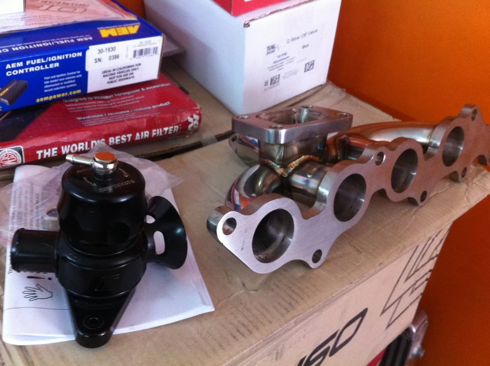 Випускний колектор OBX racing та Turbosmart BOV Mazda