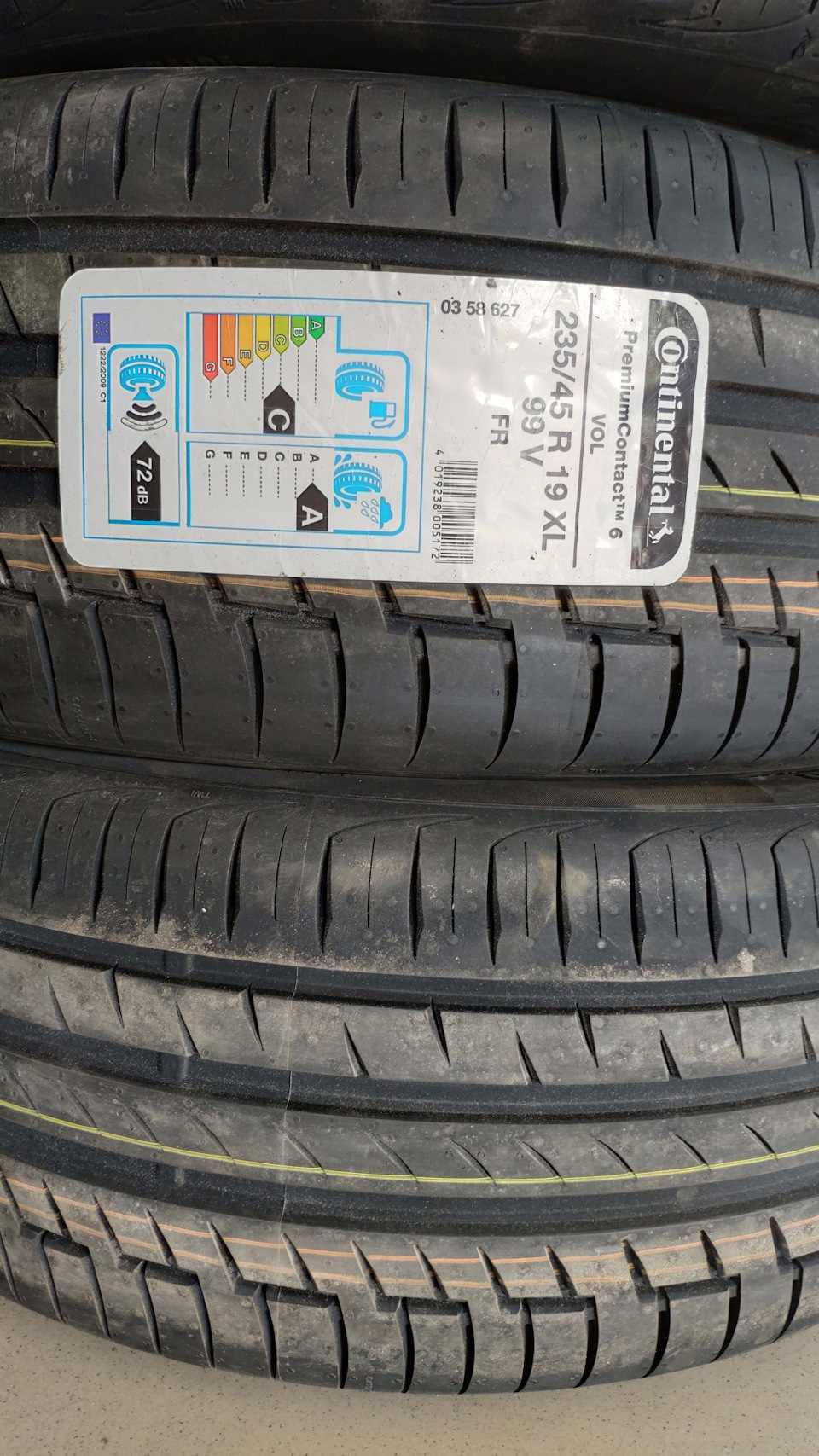 Continental PremiumContact 6 (235/45/R19) 2