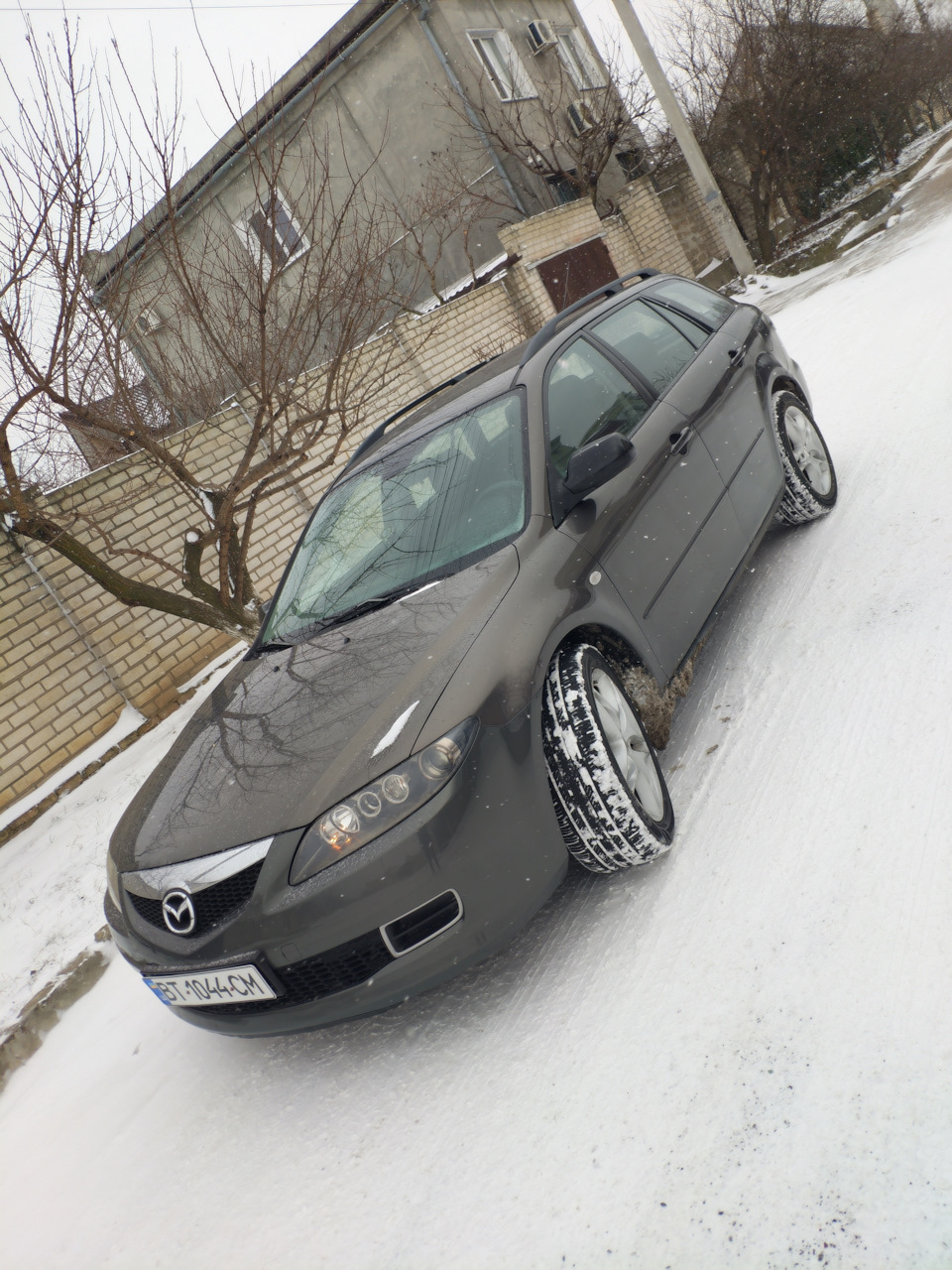Як виглядає Mazda 6 GG на 215/55/17 2