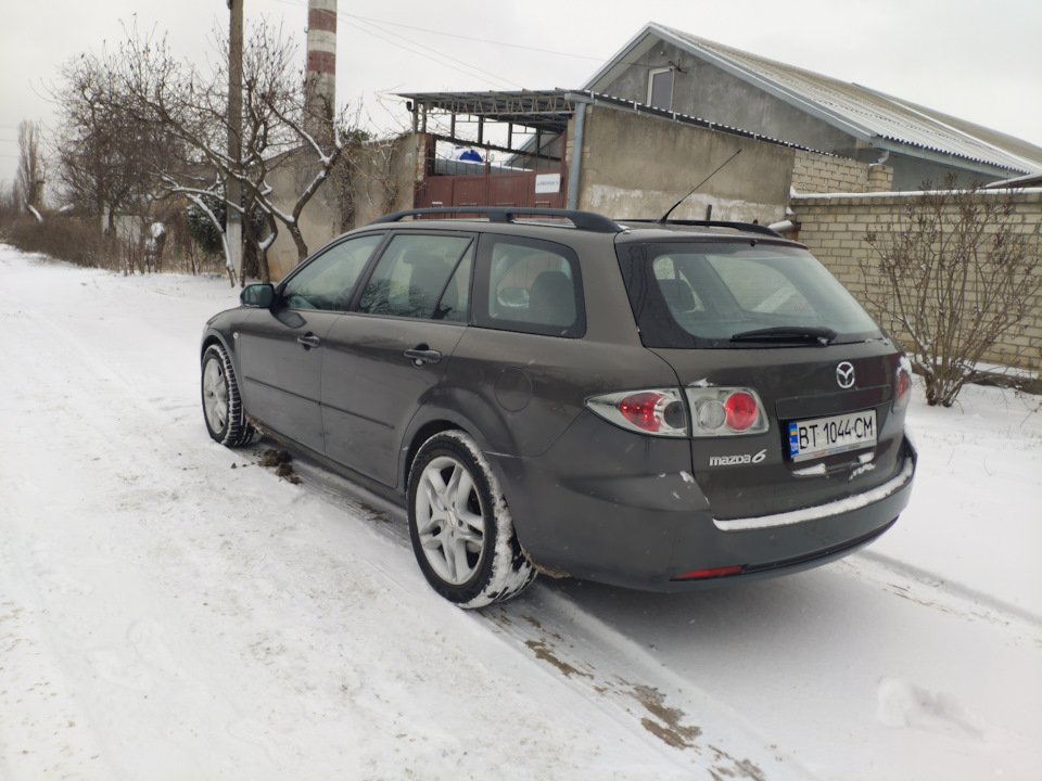 Як виглядає Mazda 6 GG на 215/55/17 3