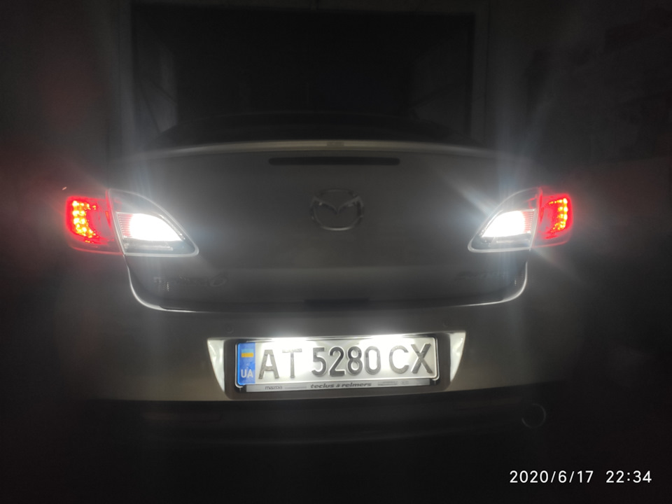 Заміна ламп ПТФ та заднього ходу 4