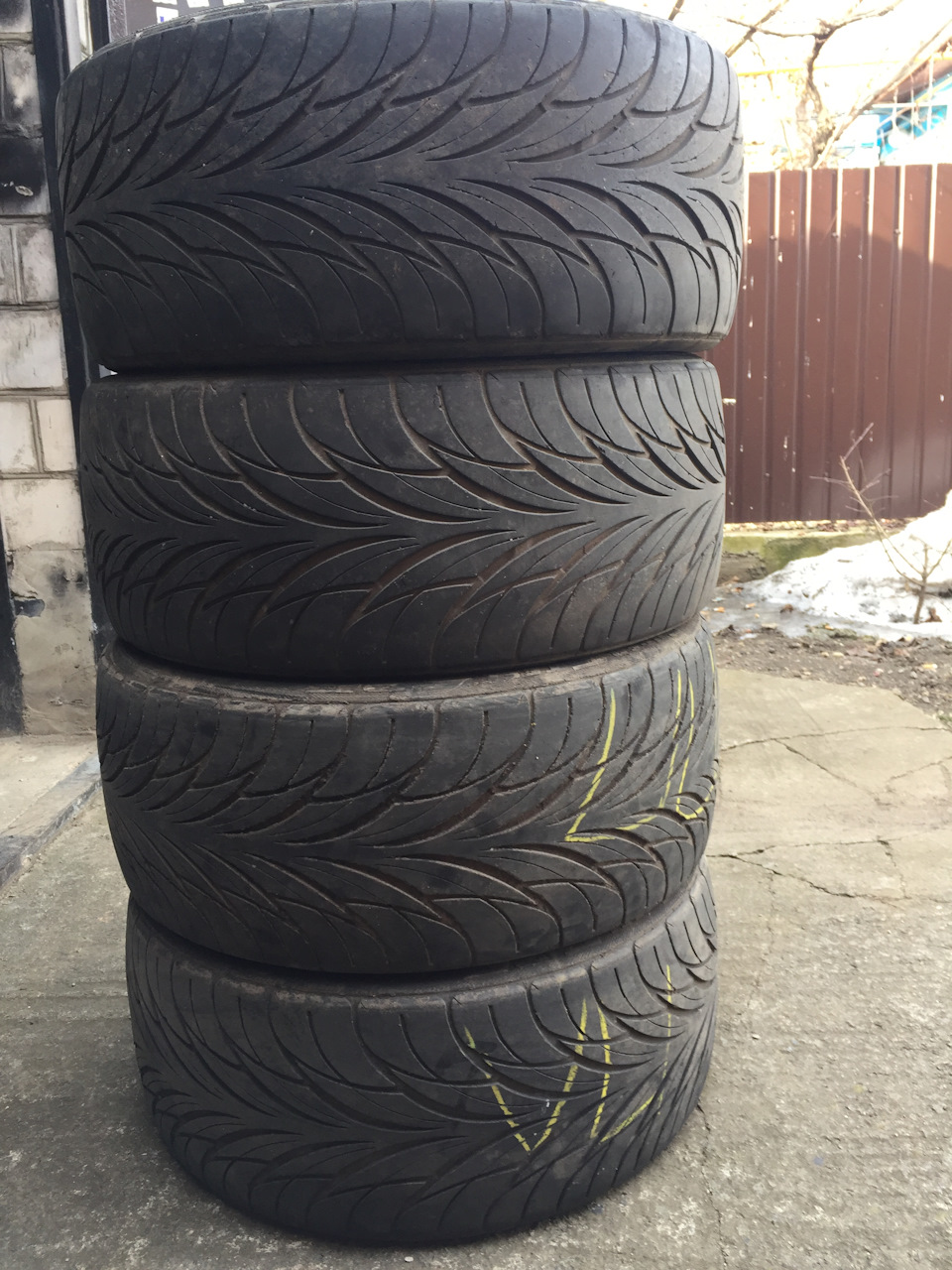 Продам federal 235/40 18 5