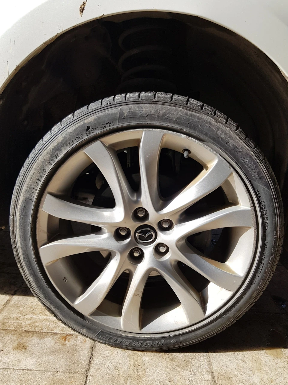 225/45/19 або 245/45/19? Що підійде краще?