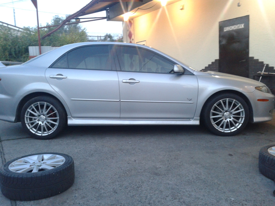 Повний випуск та диски R18 на сезон. 2