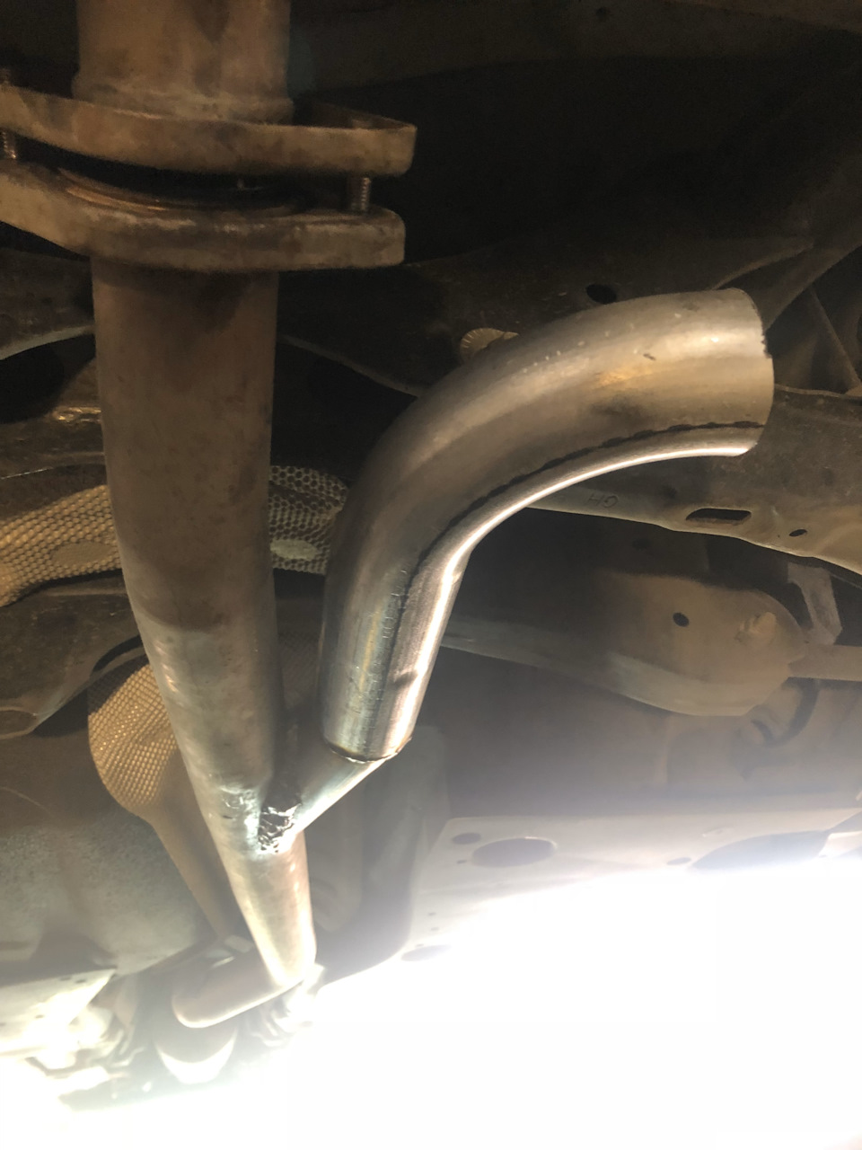 Аля керований вихлоп, Mazda 6 GJ 2,5 3