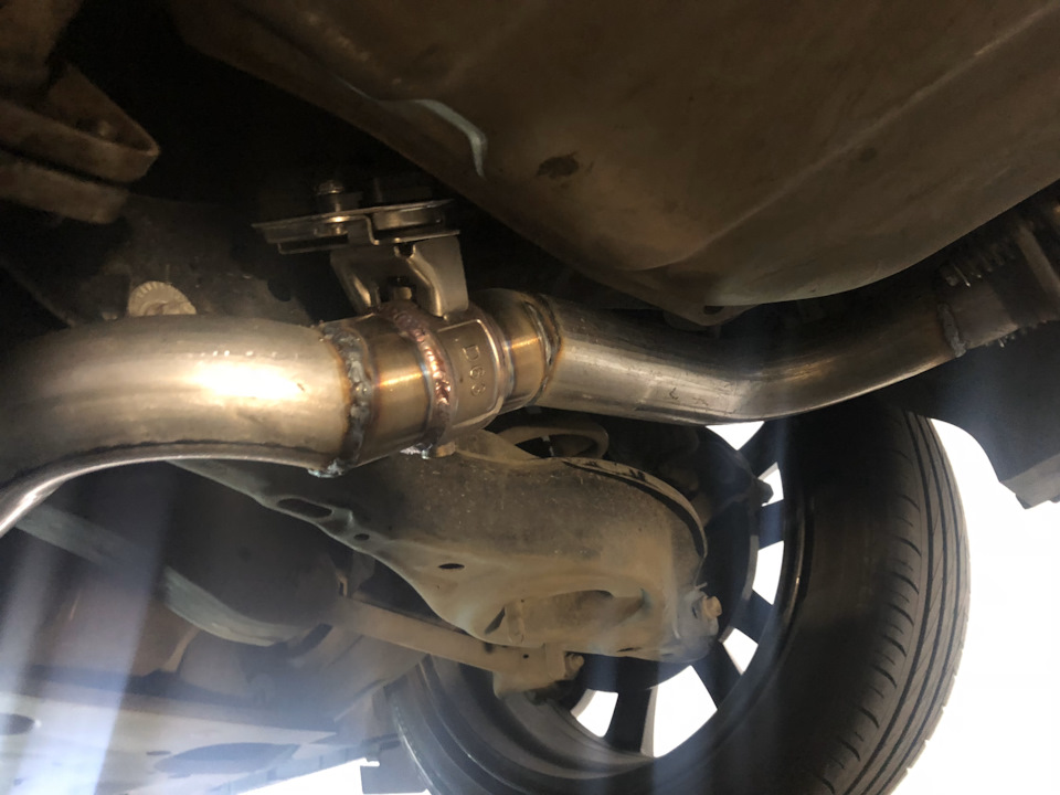 Аля керований вихлоп, Mazda 6 GJ 2,5 4