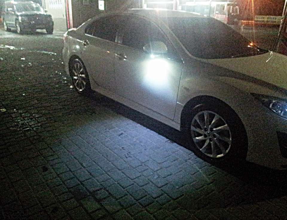 Ввічлива підсвітка в дзеркала 2