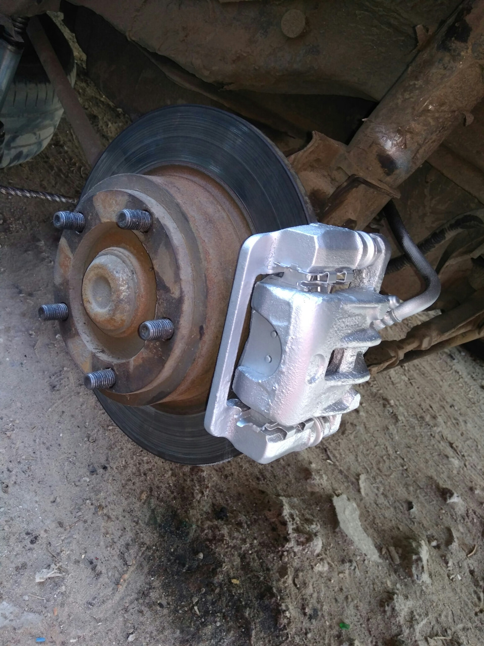 Задня опора mazda 626 GD від Hyundai Tucson 2