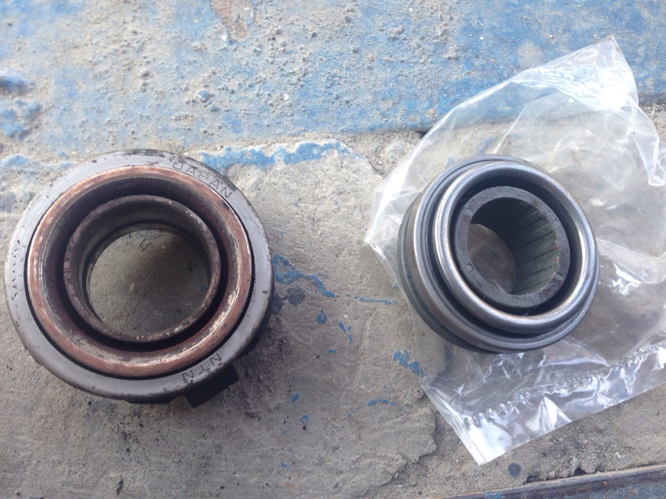 Вижимний підшипник 4