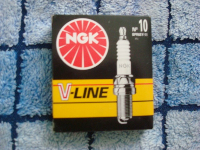 Свічки NGK 2