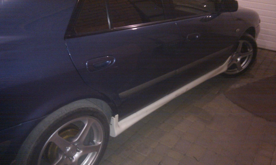 Накладки на пороги Mazda 626 GF 5