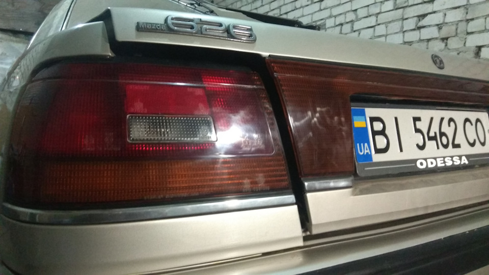 Mazda 626 gd (повна ревізія задньої оптики) 4