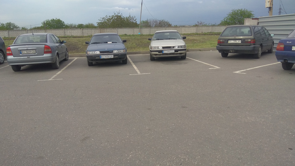 Mazda 626 gd (начебто зібрав) 1