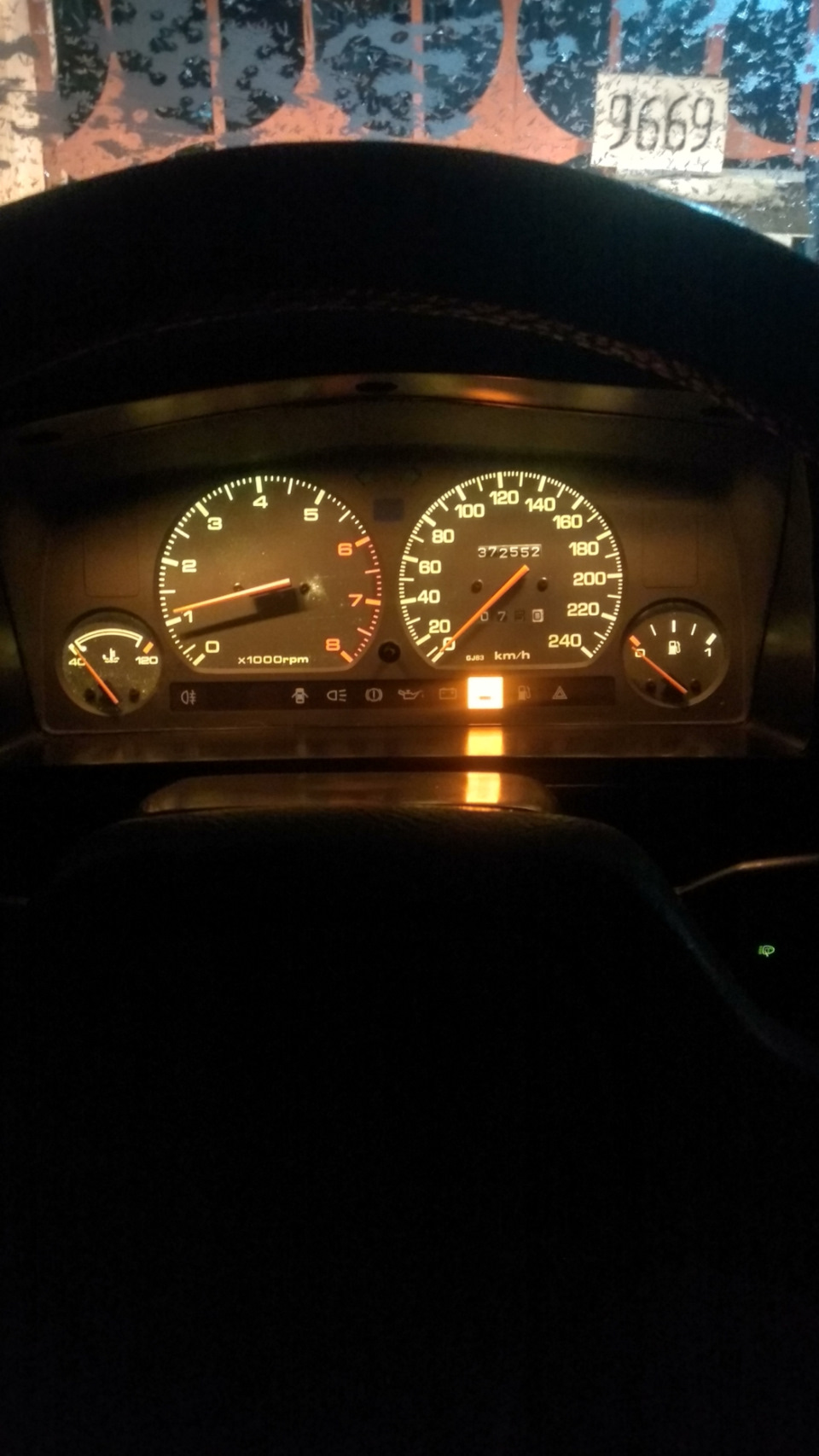 Mazda 626 gd (заміна приладової панелі) 2