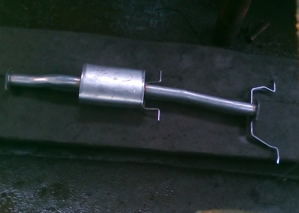 Новий резонатор (середній глушник) 1