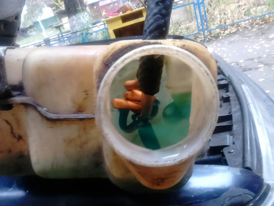 Підігрів бачка омивача 2