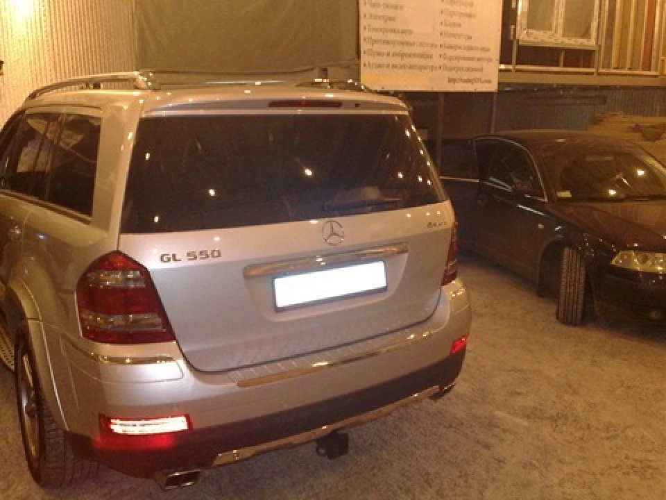 Mercedes GL-550 NFS Racing Club