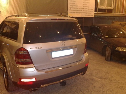 Mercedes GL-550 NFS Racing Club 1