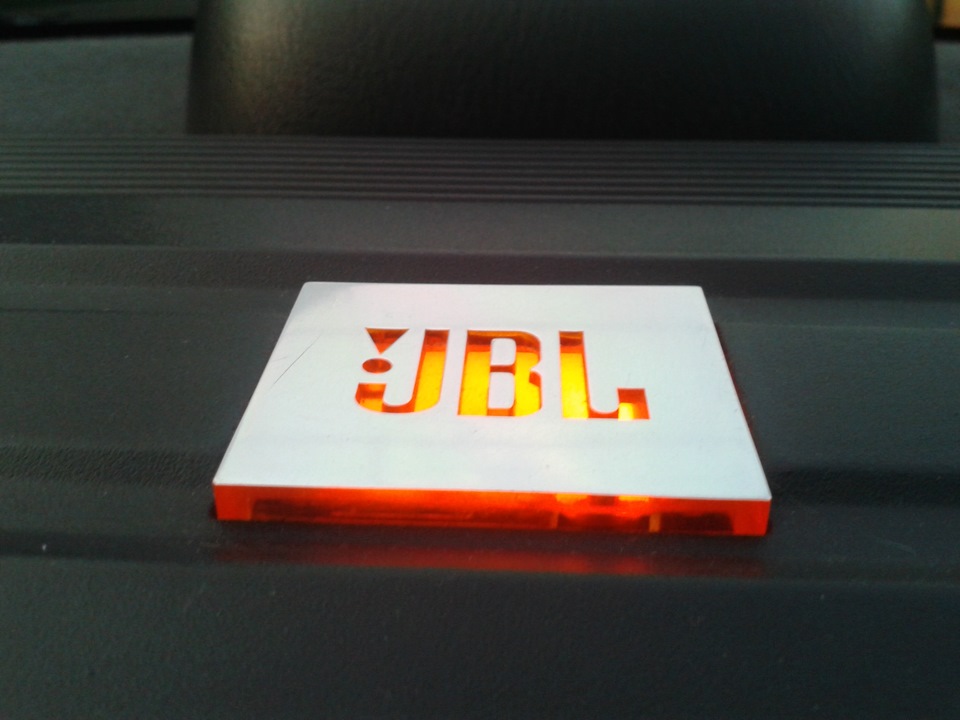 JBL vs. SONY 3