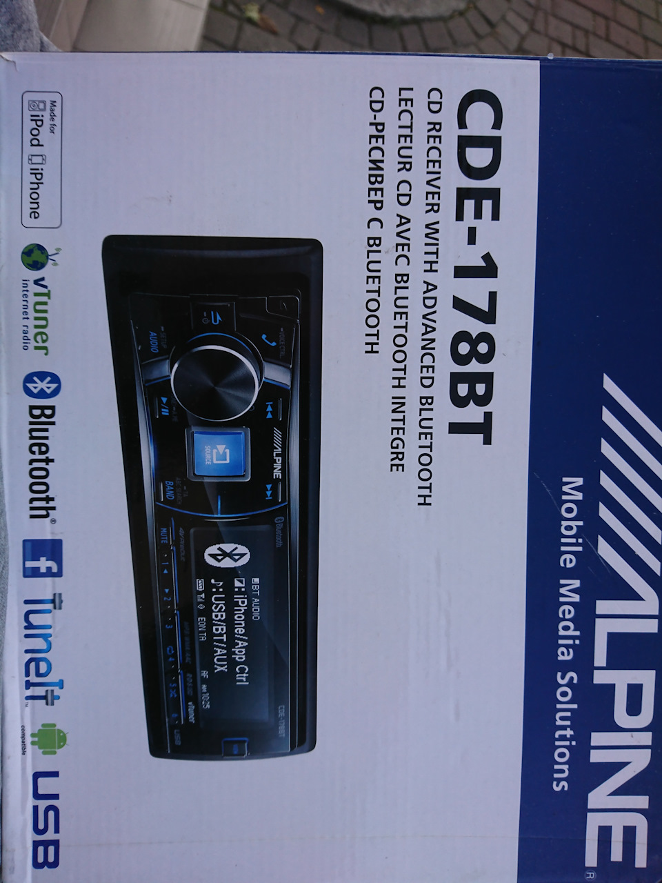 Нова магнітола alpine cde 178bt + шумка та динаміки 5