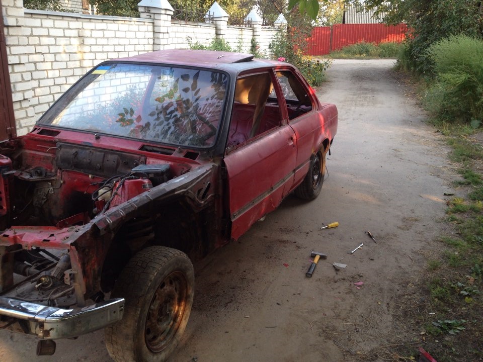 Новий проект BMW e30 купе… 4