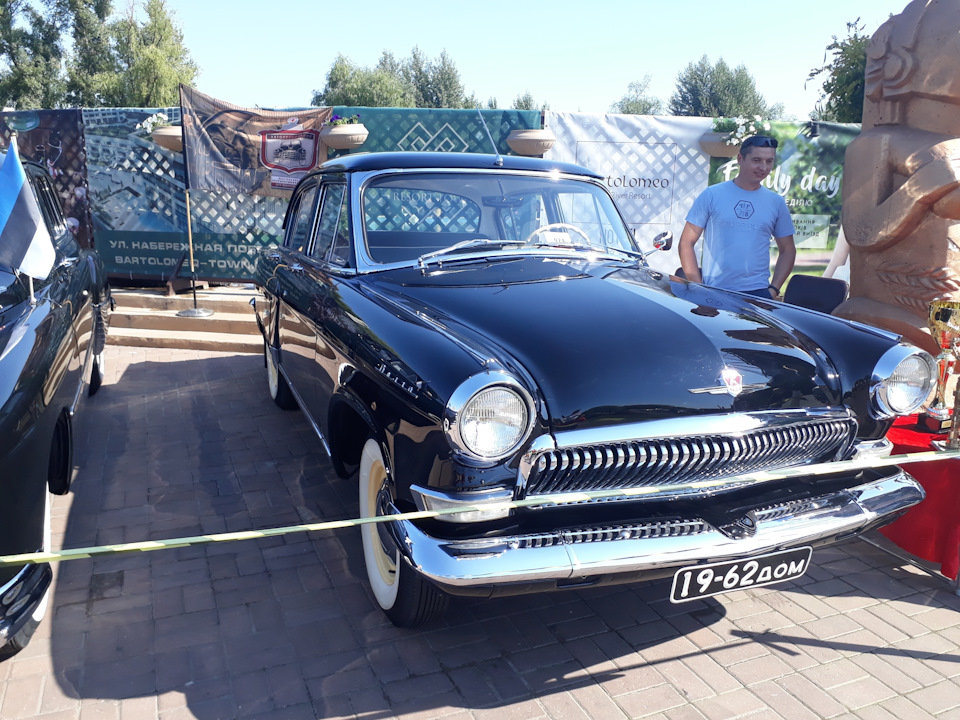 Ретро шоу в Дніпрі. Vintage Car Fest 2018 3