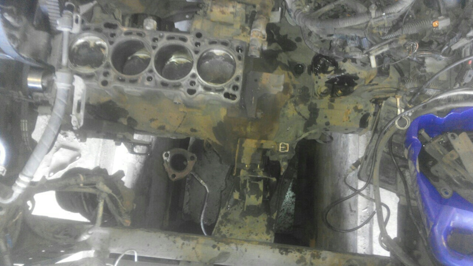 Капіталім двигун mazda 626 gf частина друга у фото } 2