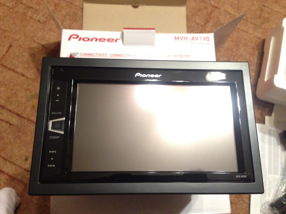 Pioneer MVH-AV190 3