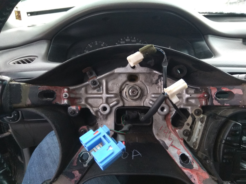 Руль від Mazda 6. 1
