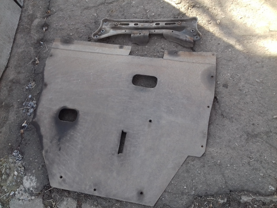 Заміна подушок поздовжньої балки двс, і заміна нижньої подушки кпп 3